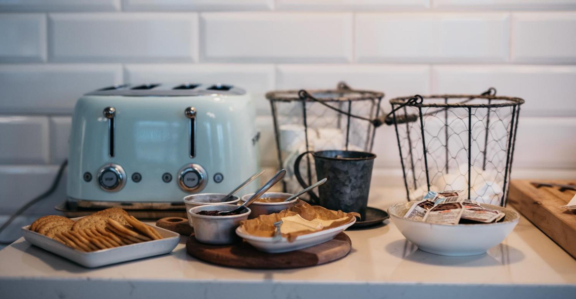 Hotell & Bistro Roedesund คาร์ลสบอร์ก ภายนอก รูปภาพ
