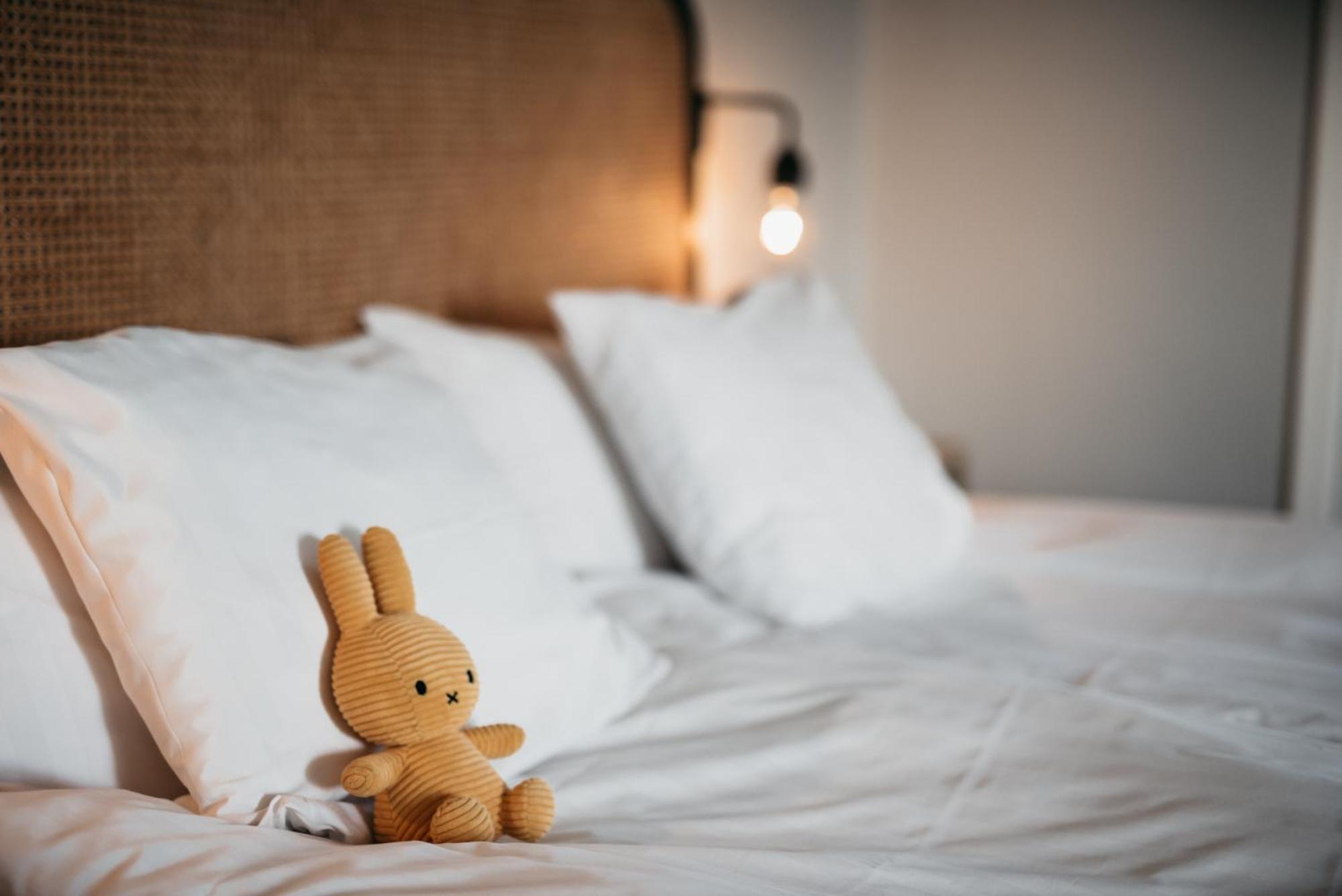 Hotell & Bistro Roedesund คาร์ลสบอร์ก ภายนอก รูปภาพ